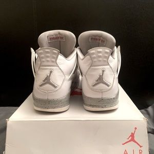 Jordan 4s
